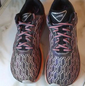 Altra Shoe's for women size 8